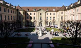 Der Innenhof des Berner Generationenhaus im Frühling 2026.