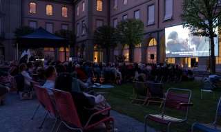 Openair Kino im Innenhof