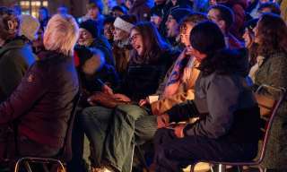 Lachendes Publikum beim Erbstücklotto